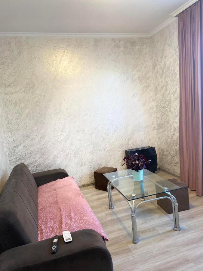 Holiday House Chkonia Hotel Batoemi Buitenkant foto